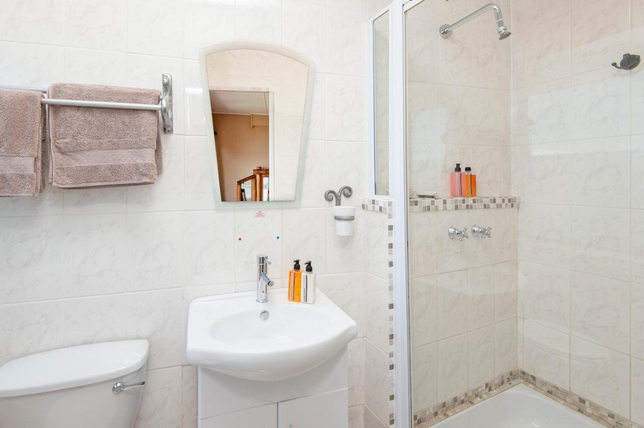 18 On Kloof Guest House Гордонс-Бэй Экстерьер фото