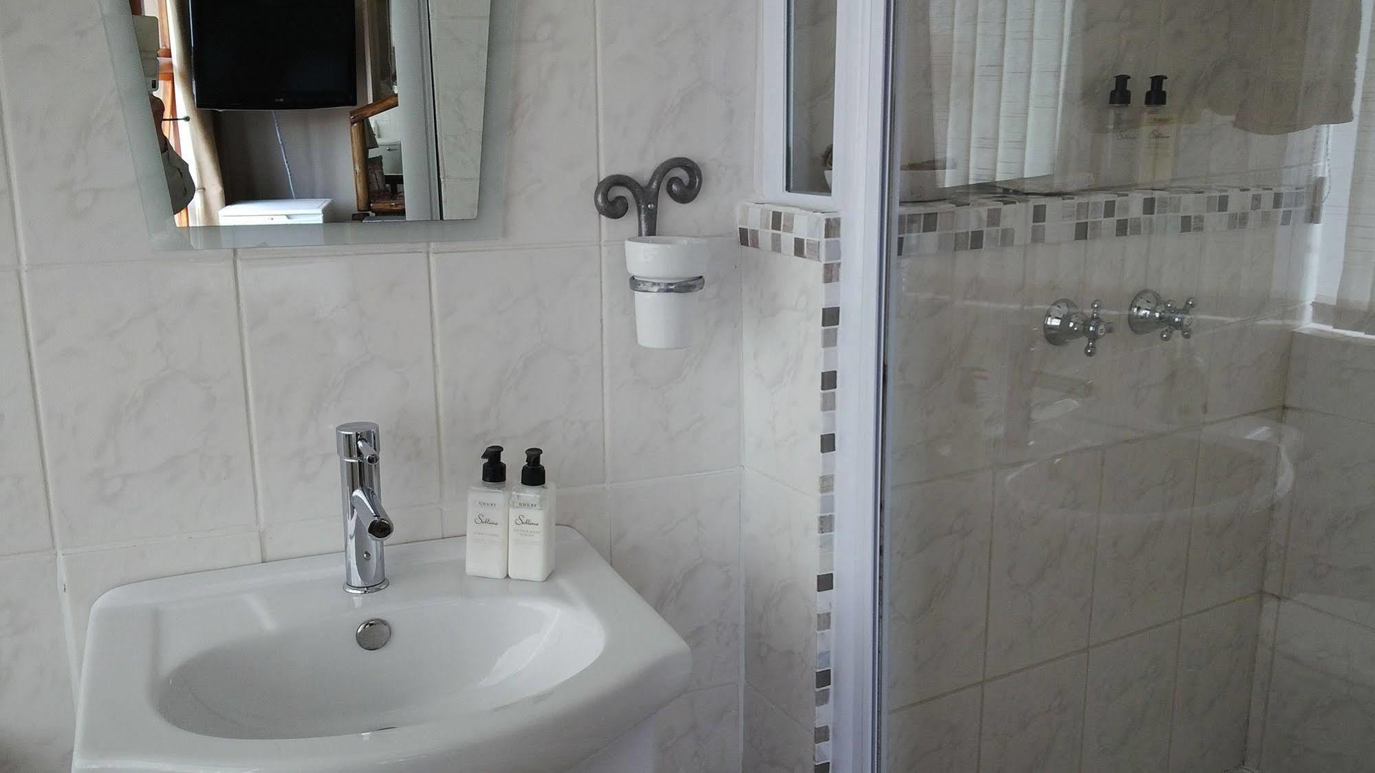 18 On Kloof Guest House Гордонс-Бэй Экстерьер фото